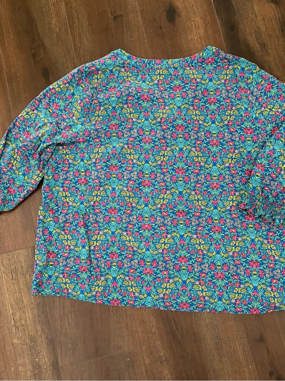 Jones New York Floral Print Vneck Blouse - Blue Pink Green - Picture 2 of 9